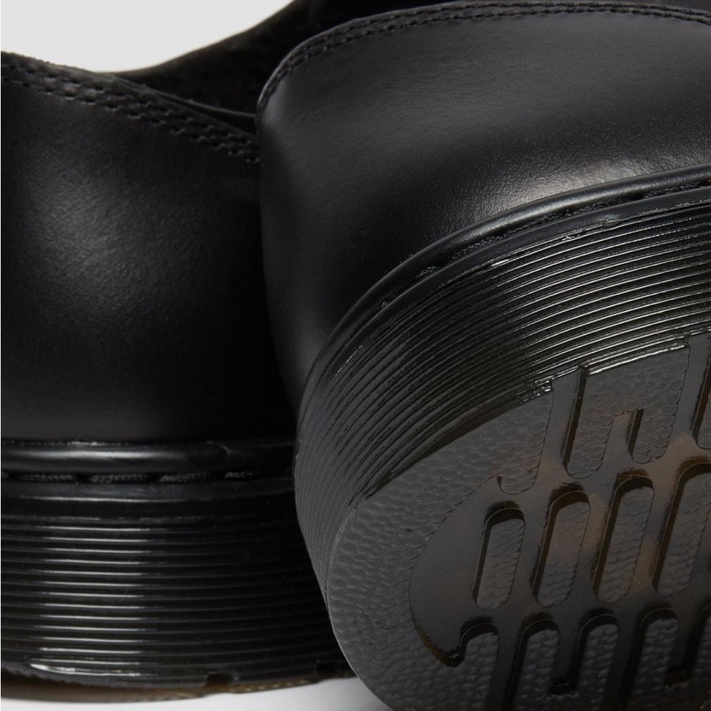 NIB Dr. Martens Black Leather Dante - Picture 11 of 15